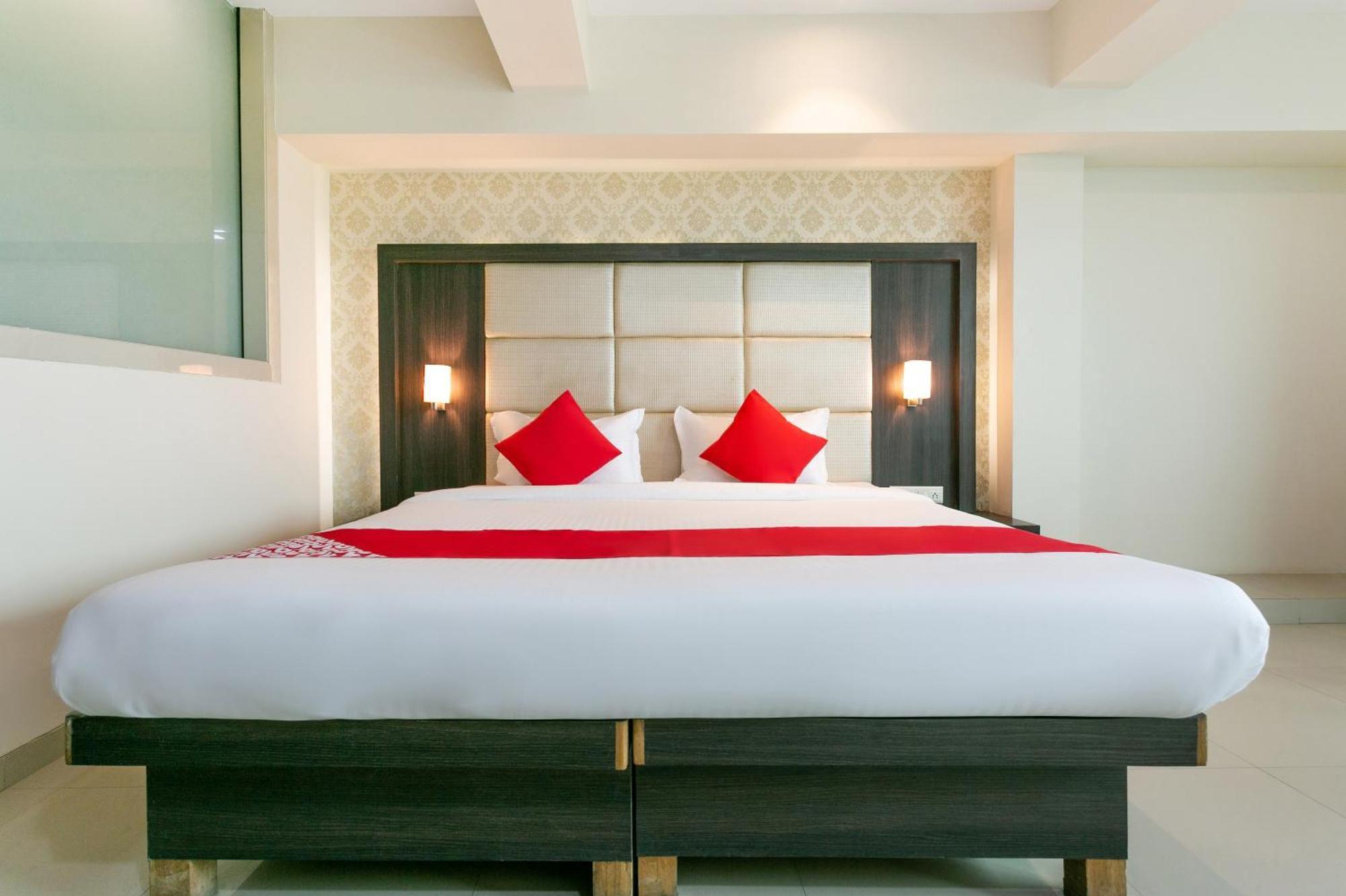 Hotel Collection O Pearl Residency 3*